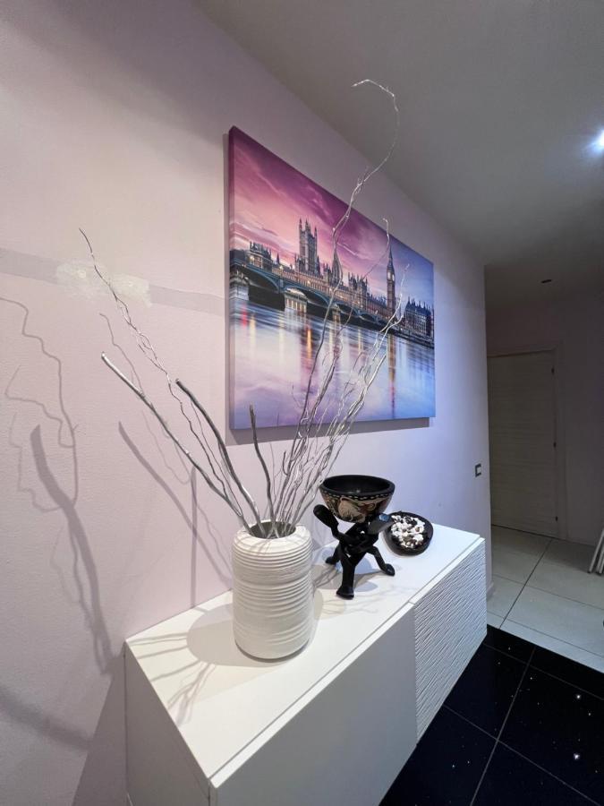 Stay In Style - Vibrant Condo In San Giovanni Lupatoto サン・ジョヴァンニ・ルパトート エクステリア 写真