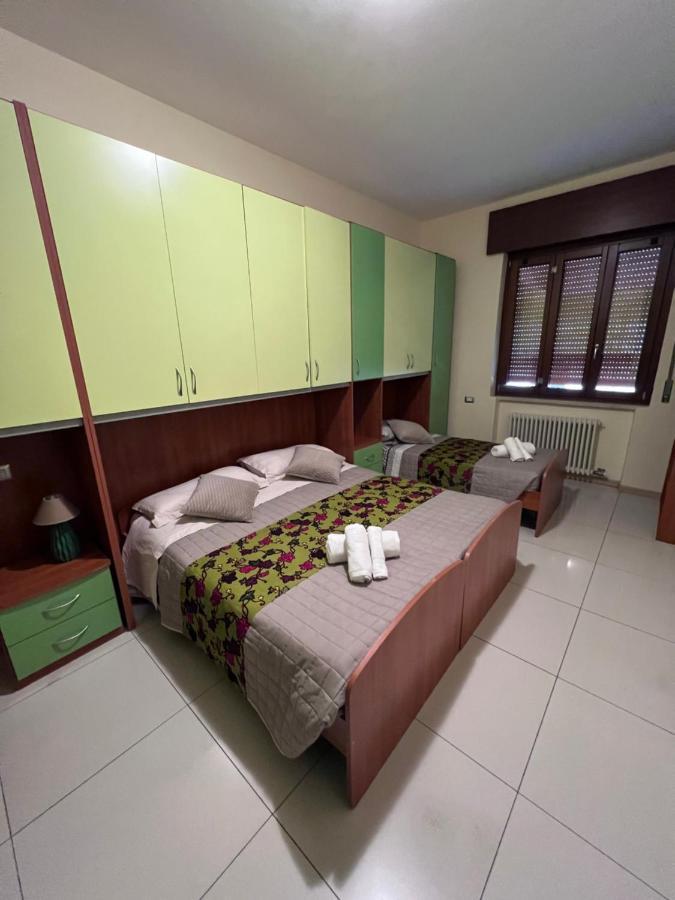Stay In Style - Vibrant Condo In San Giovanni Lupatoto サン・ジョヴァンニ・ルパトート エクステリア 写真