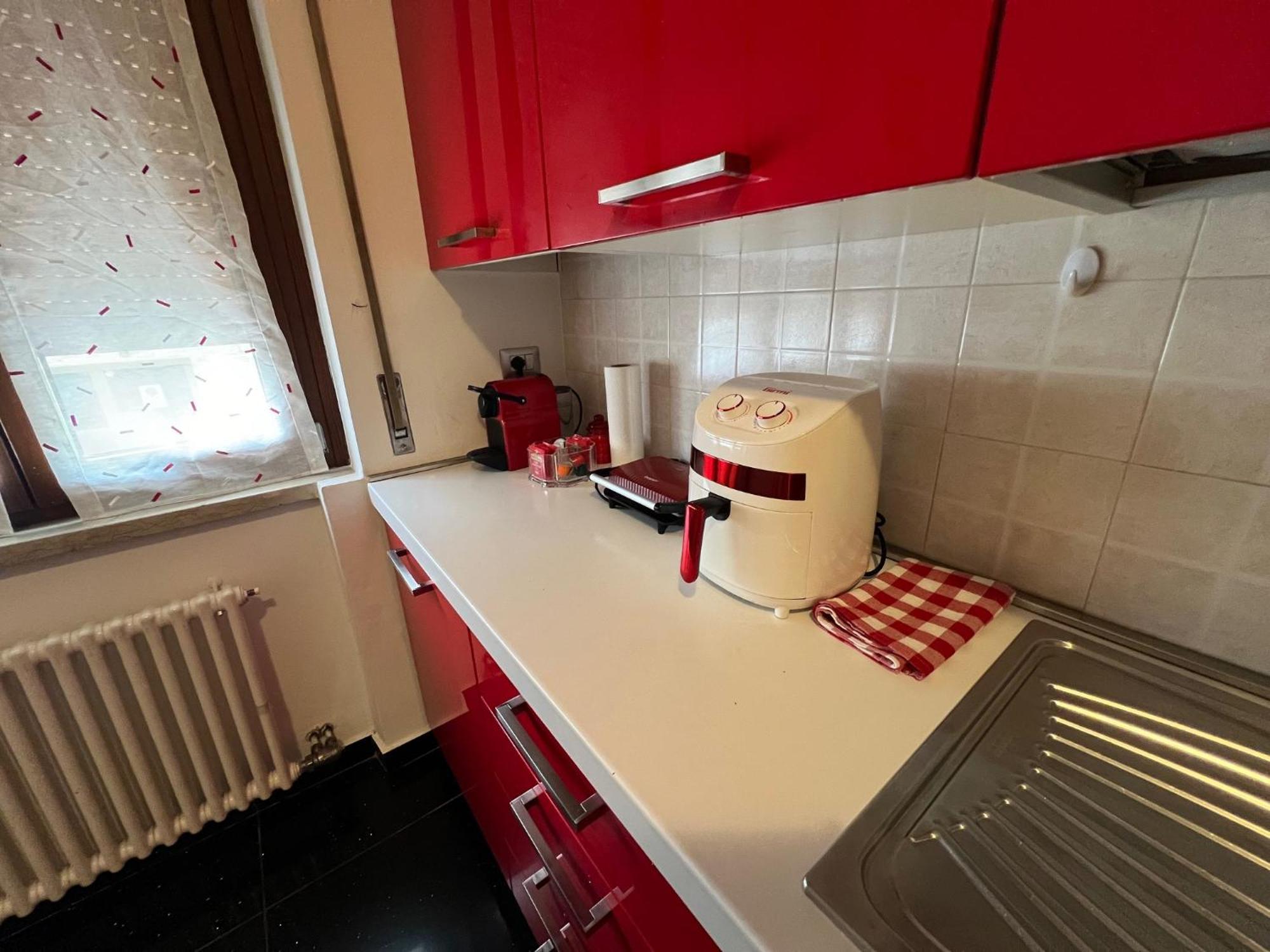 Stay In Style - Vibrant Condo In San Giovanni Lupatoto サン・ジョヴァンニ・ルパトート エクステリア 写真
